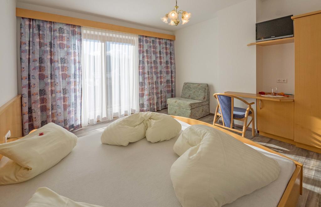 Haus Schluder - Familie Stanitzer Hotel Weissensee Room photo