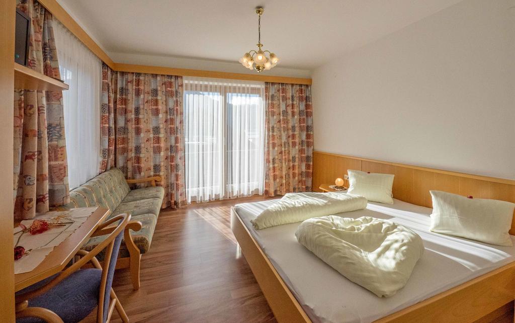 Haus Schluder - Familie Stanitzer Hotel Weissensee Room photo