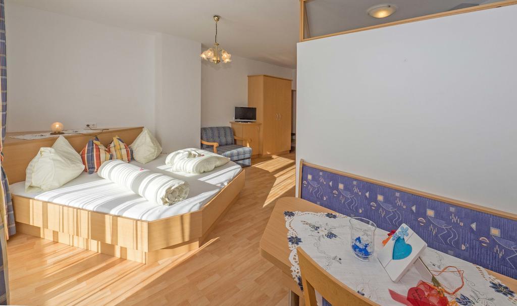 Haus Schluder - Familie Stanitzer Hotel Weissensee Room photo